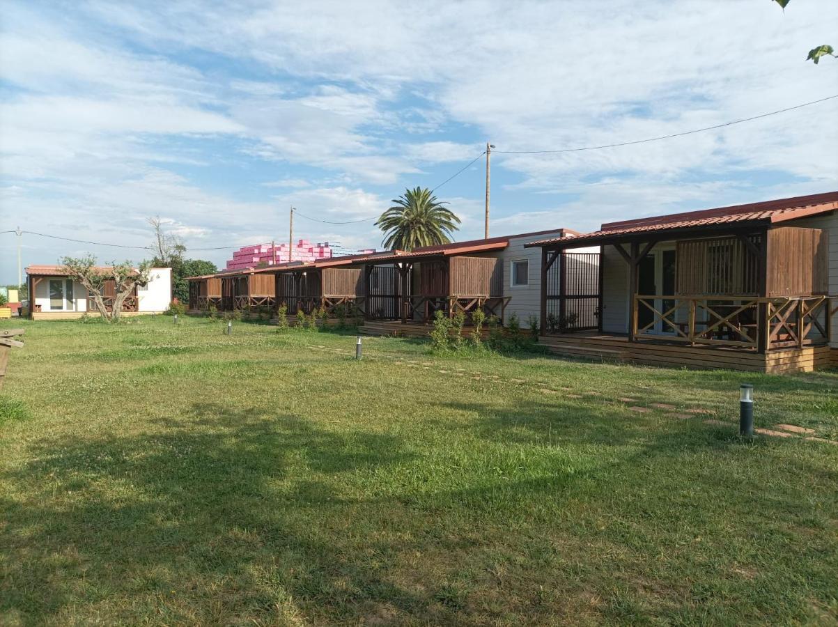 La Masia Bg Parc Sant Pere Pescador Exterior foto